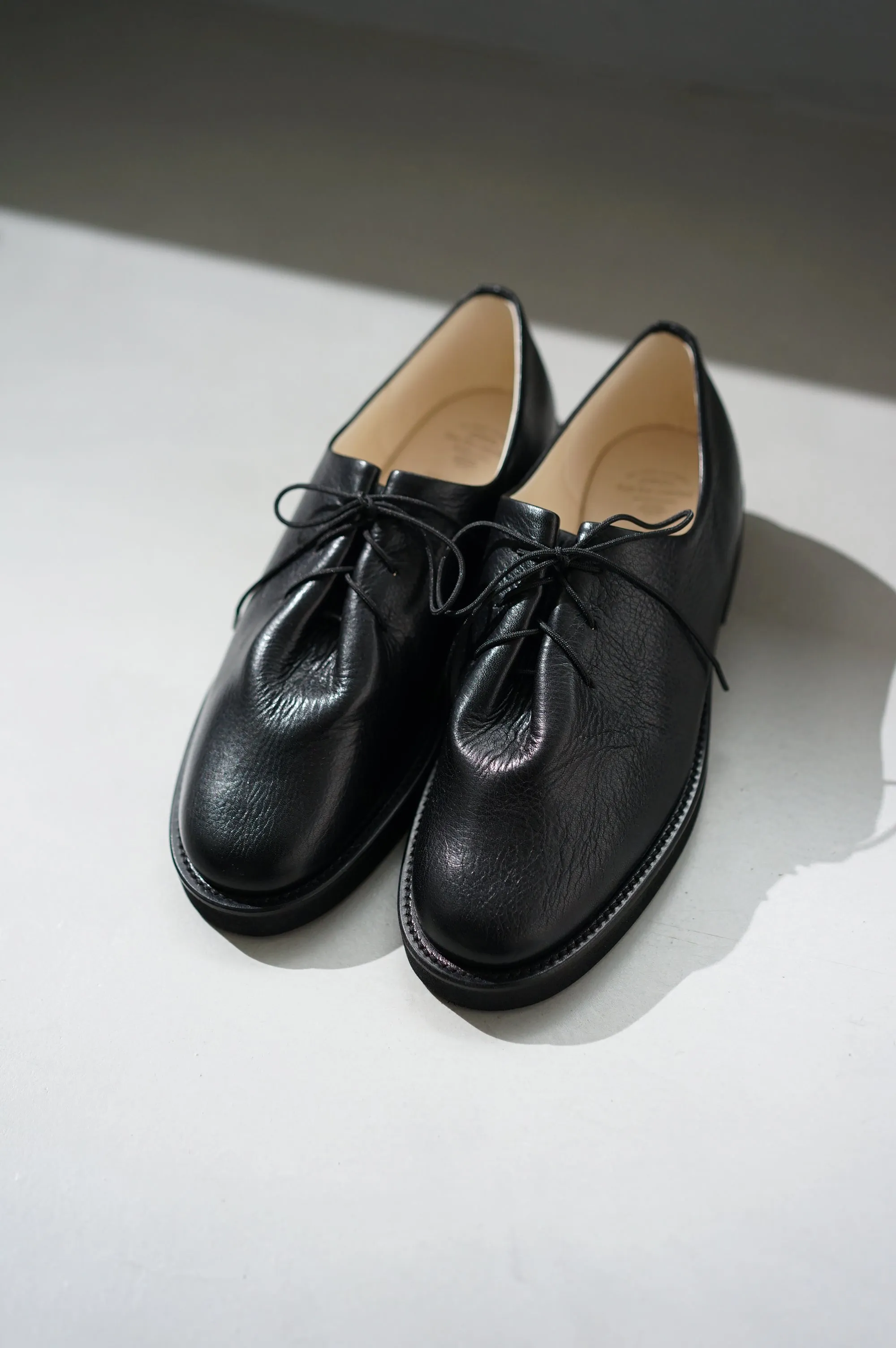 foot the coacher / ONE-PIECE SHOES(HANDNESS)