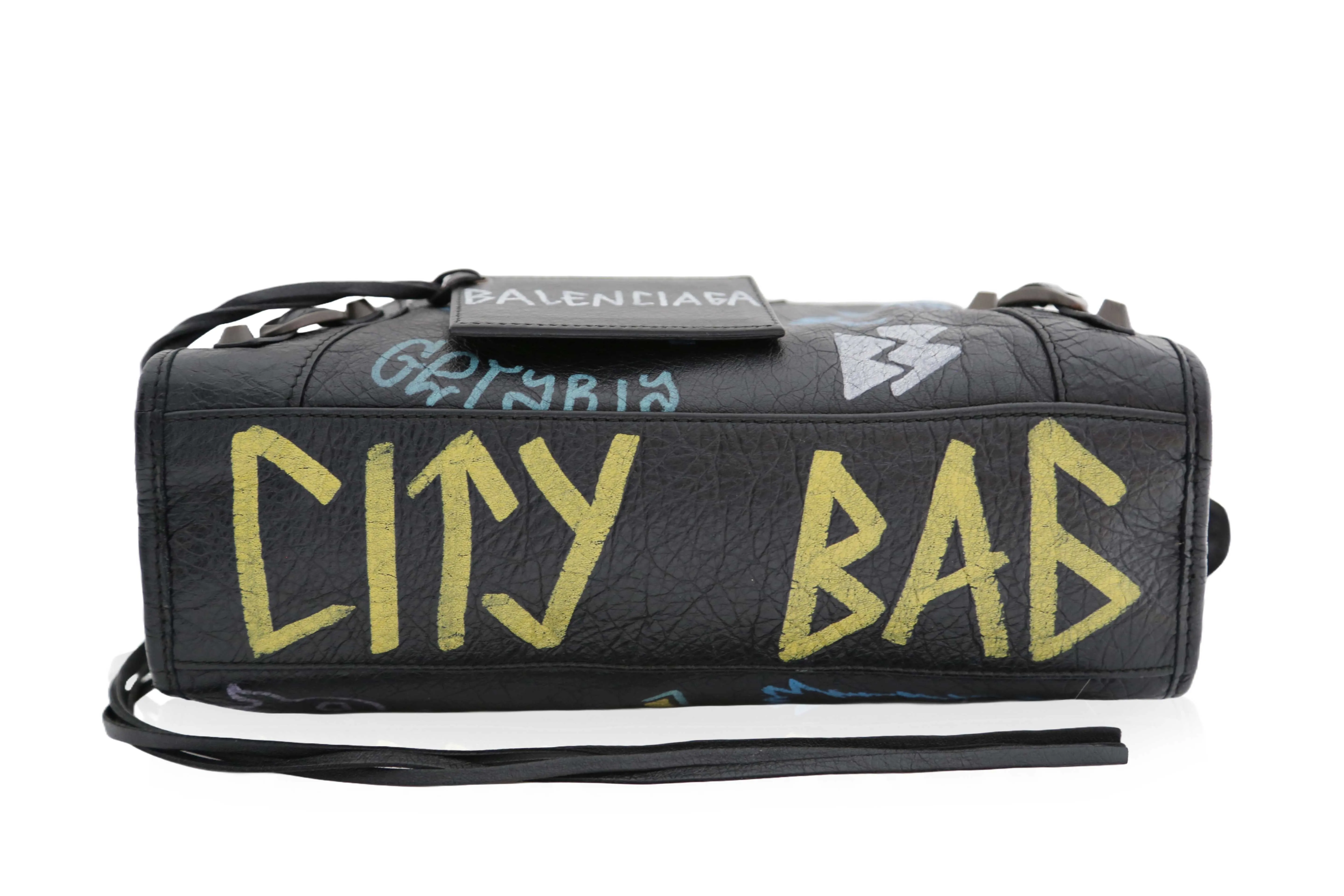 Graffiti Classic City Small