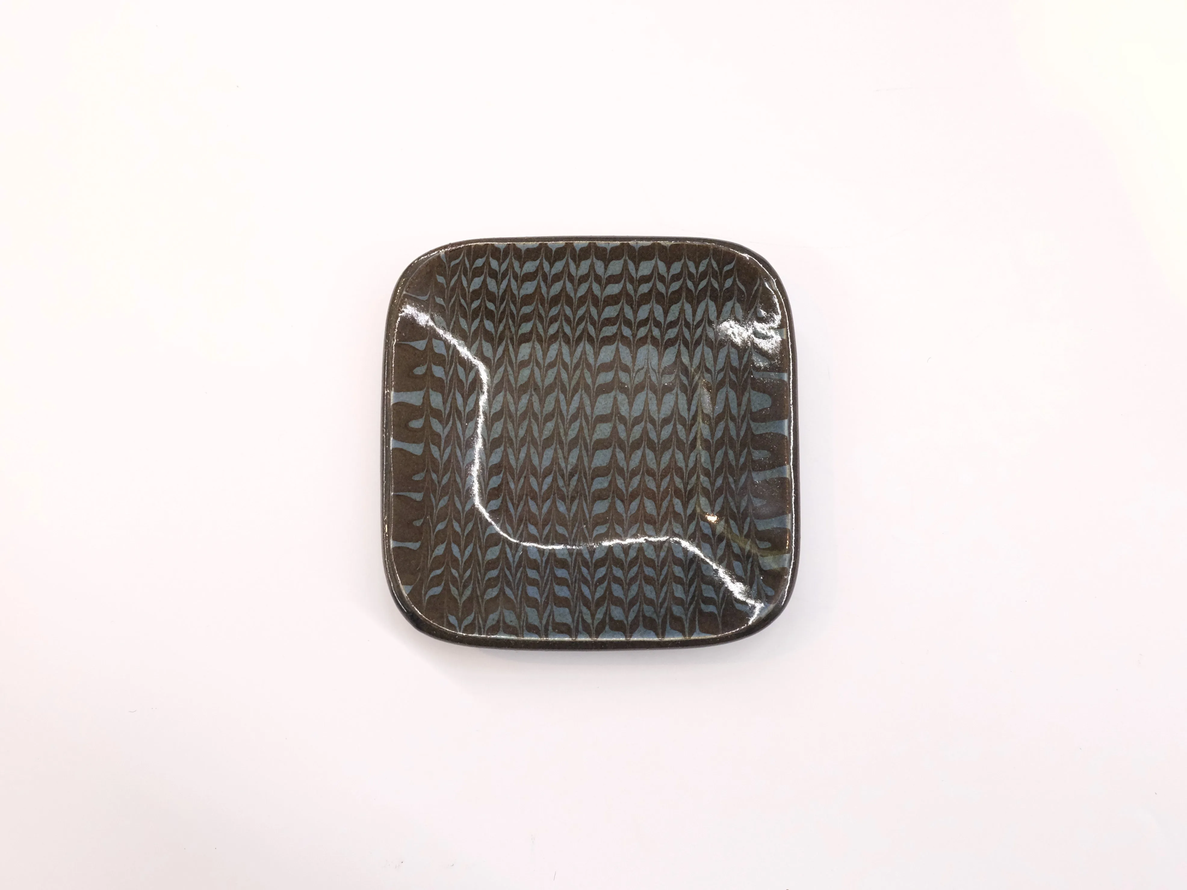 Small Square Plates by Giran Sagawa