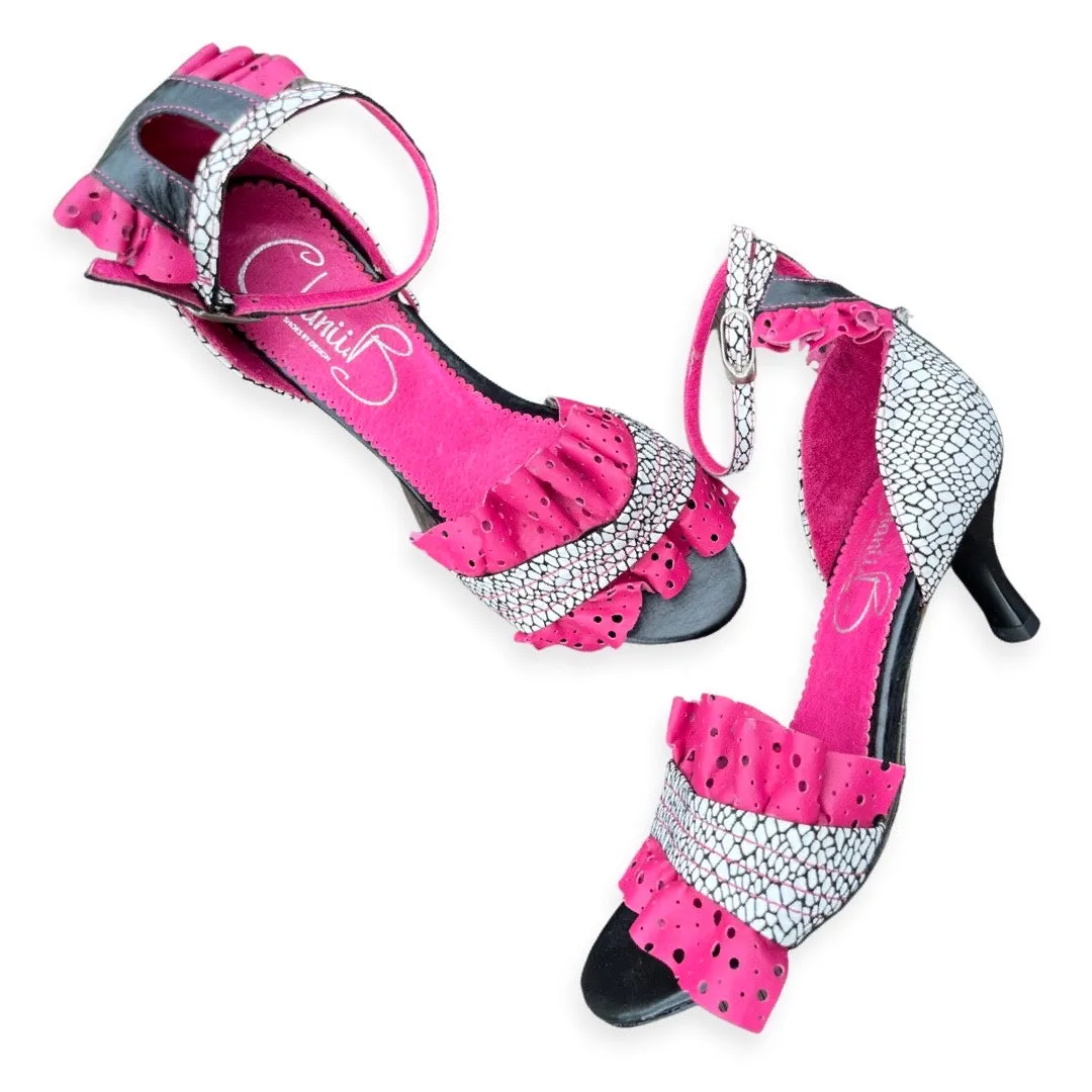 Spritz- Black fuchsia sandal- Last pair 37!